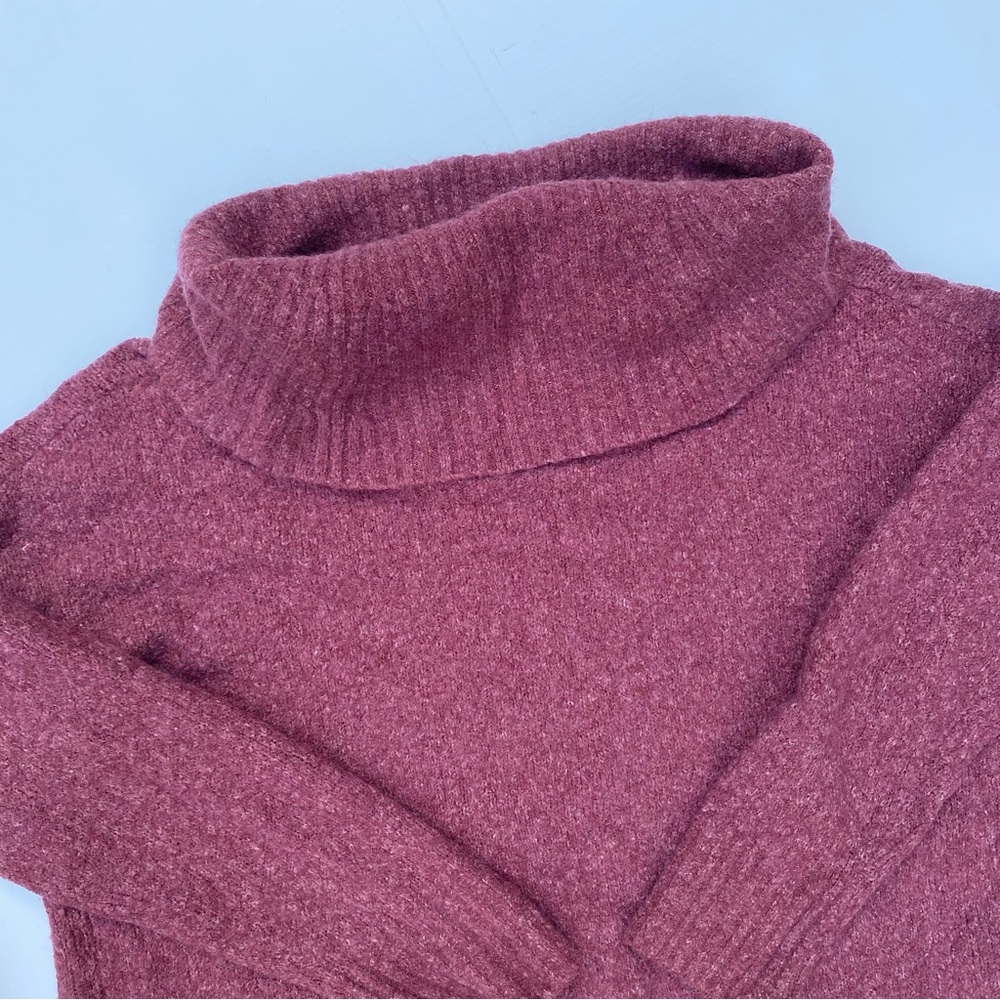 MICHAEL KORS - Maroon Turtleneck Sweater - Size L